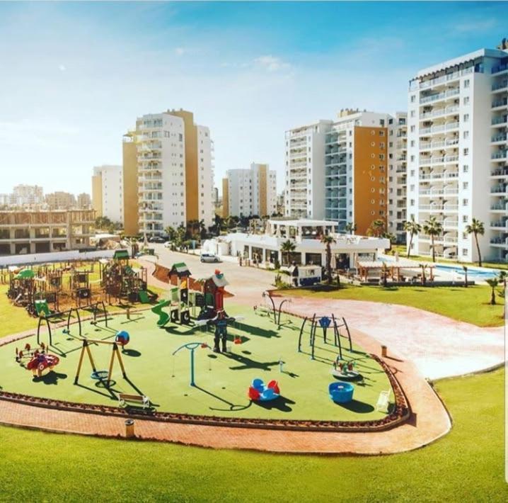 Caesar Resort Cassius: Beachfront Smart Apartment in Northern Cyprus Trikomo Exterior photo